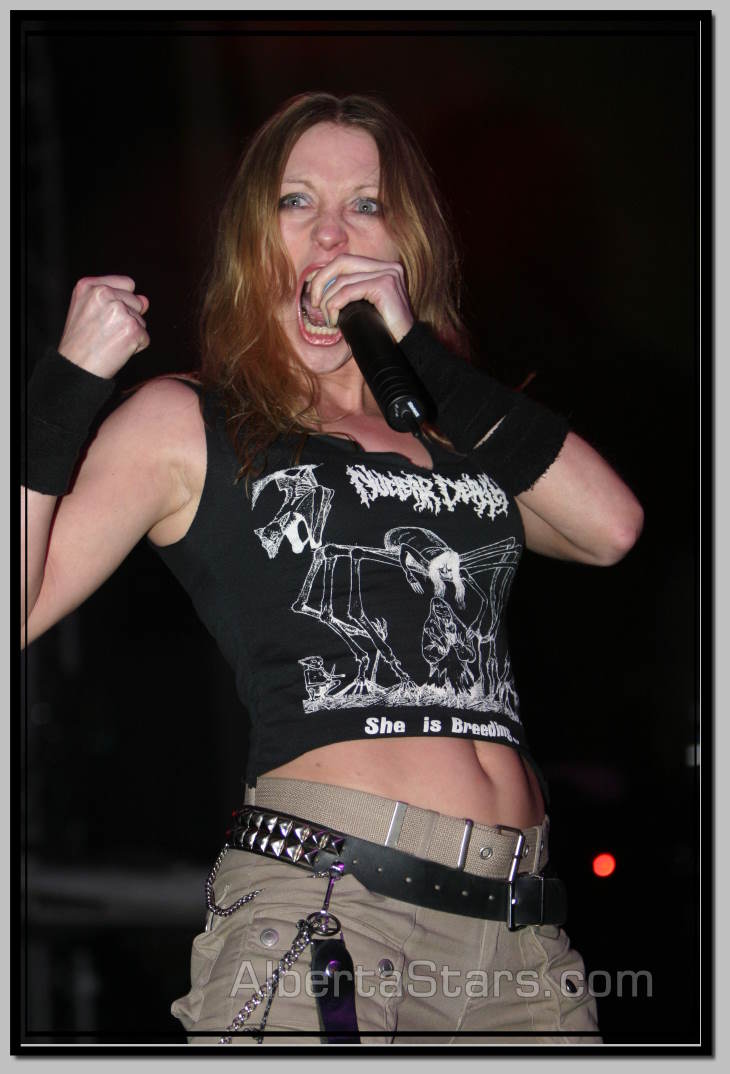 Angela Gossow Shows Off Her Belly Button