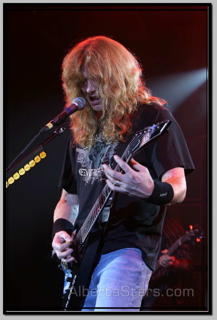 Dave Mustaine Was Born in 1961, He Still Actively Plays Guitars