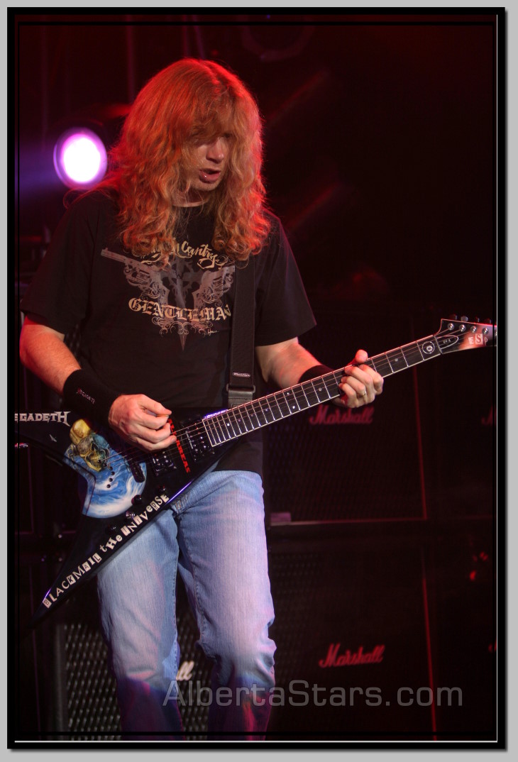 Prior to His 2004 Tour, Dave Mustaine Was Told He Was Not Gonna Play Guitar Again Due to Injury to Nerves in Left Hand