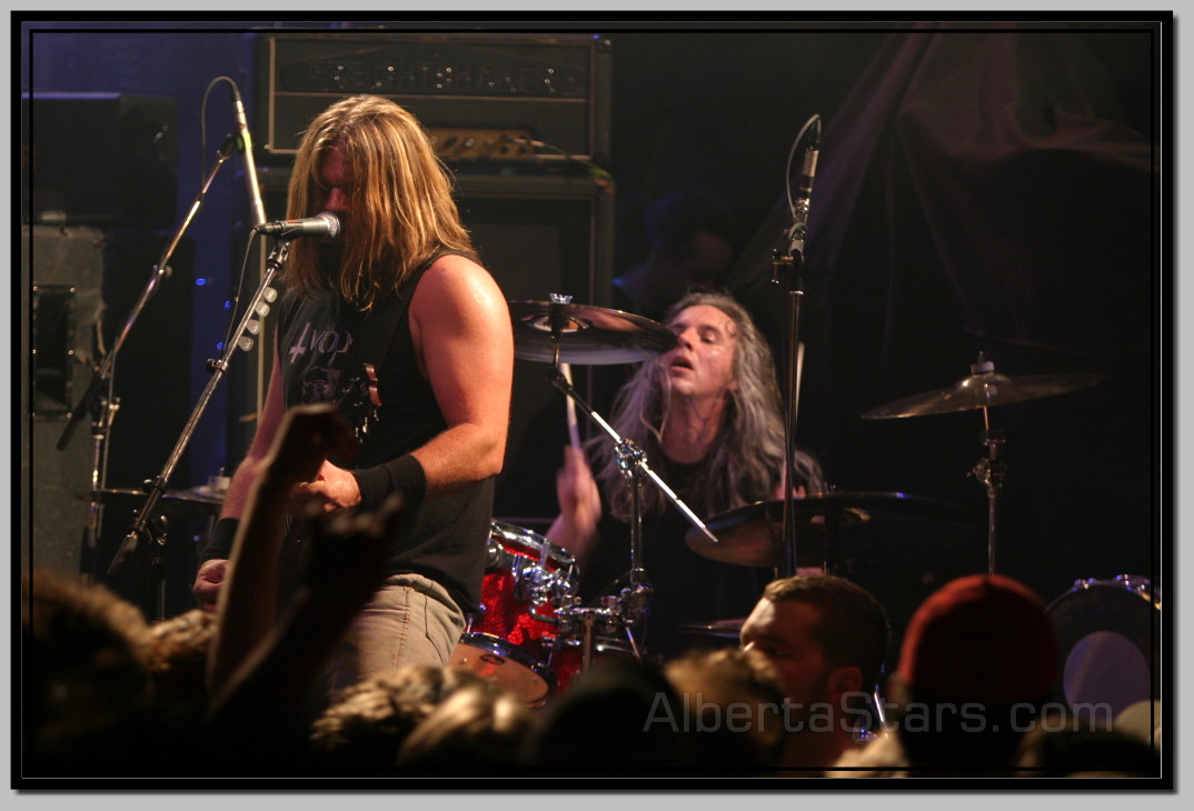 Pepper Keenan on Guitar and Jason Patterson on Drums