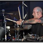 Shaved Bold Hanzel und Gretyl Drummer