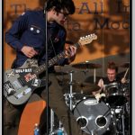 Deryck Whibley with Steve Jocz in Background