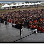 Thousands of Fans Watch Sum 41 on Stage